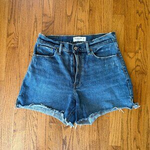 Abercrombie & Fitch 4” Mom Short
